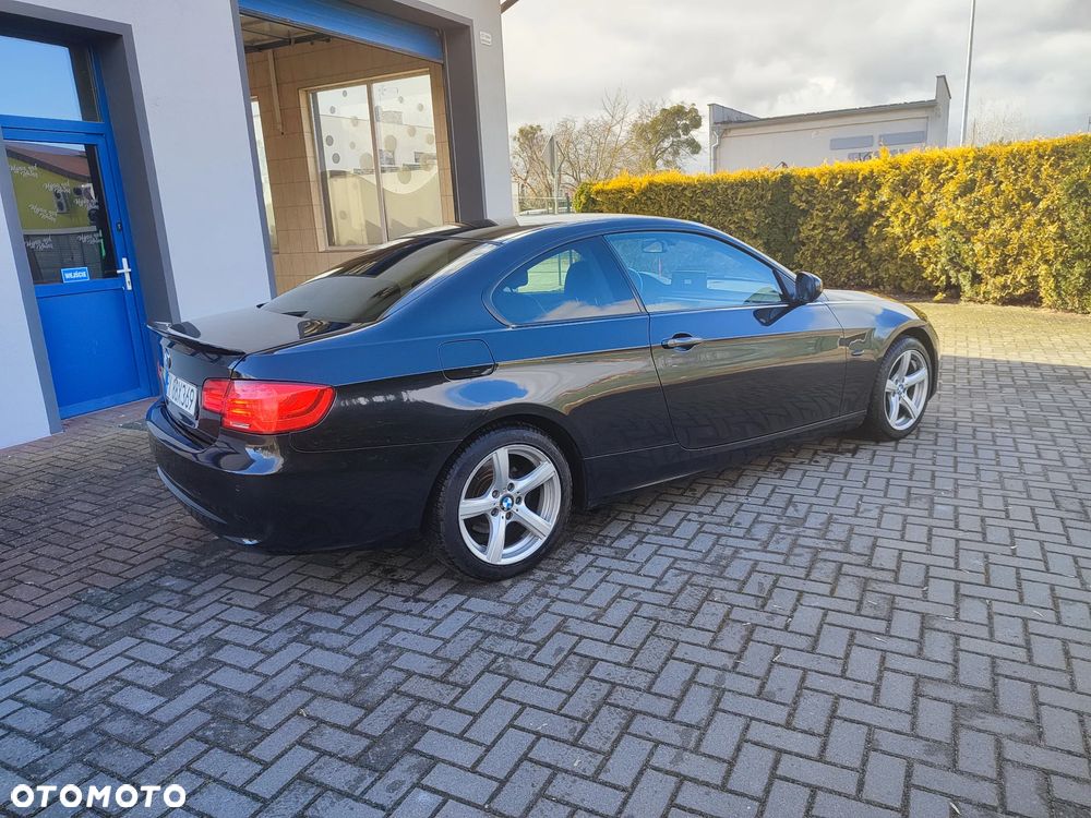 BMW Seria 3 320i M Sport Edition - 4