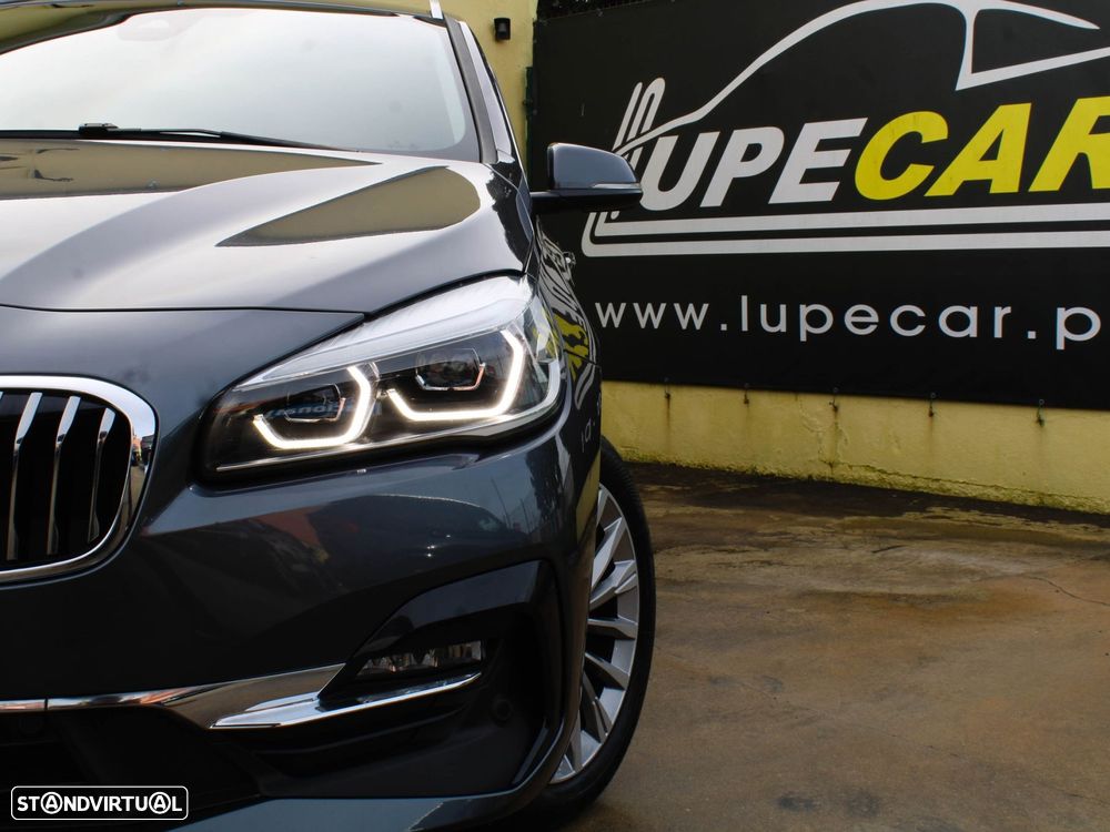 BMW 218 Gran Tourer d 7L Line Luxury - 12