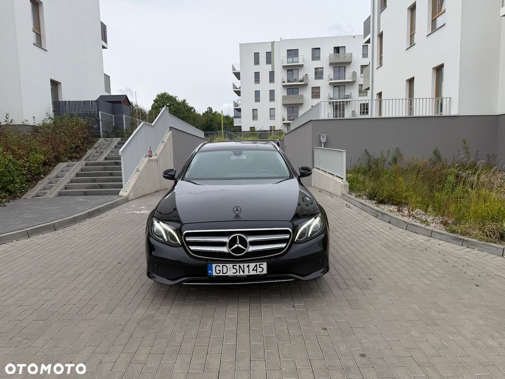 Mercedes-Benz Klasa E 220 d 9G-TRONIC - 2