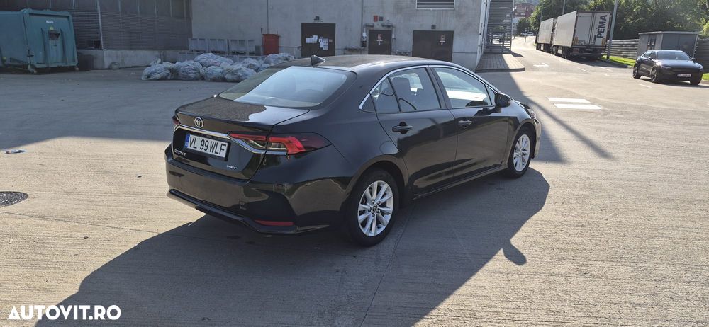 Toyota Corolla 1.8 HSD Business - 8
