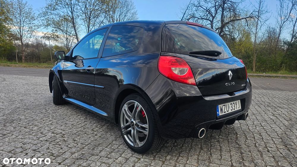 Renault Clio 2.0 16V Sport - 8