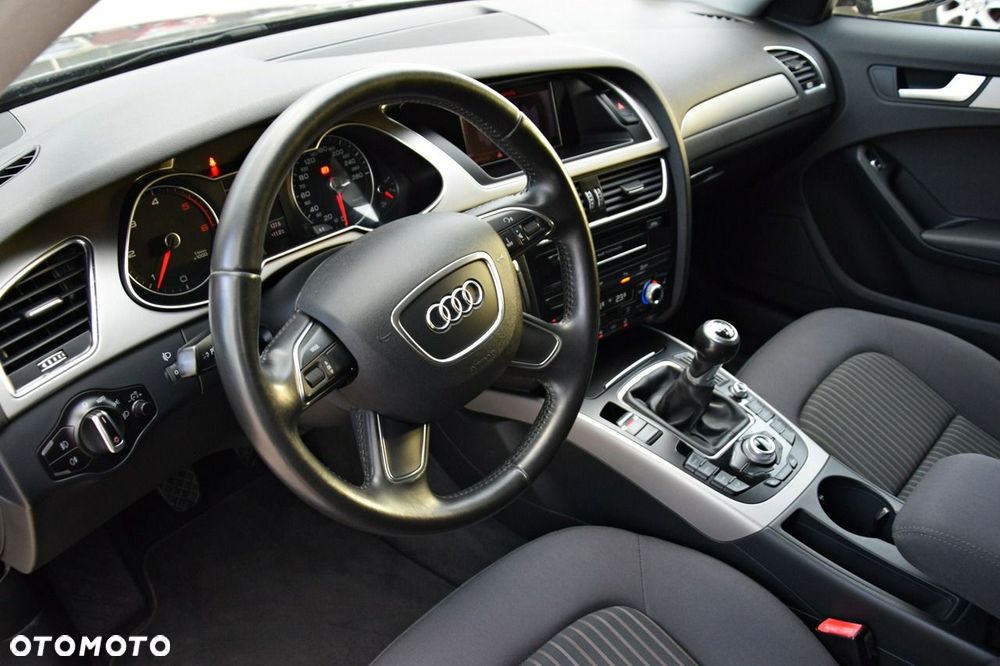 Audi A4 Avant 2.0 TDI DPF Attraction - 30