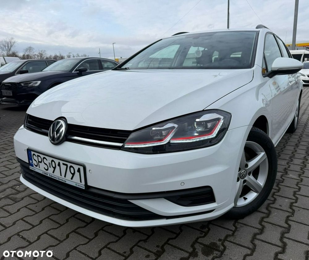 Volkswagen Golf - 2