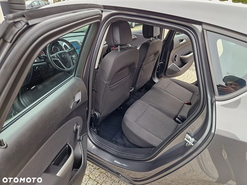 Opel Astra 1.6 Innovation - 12