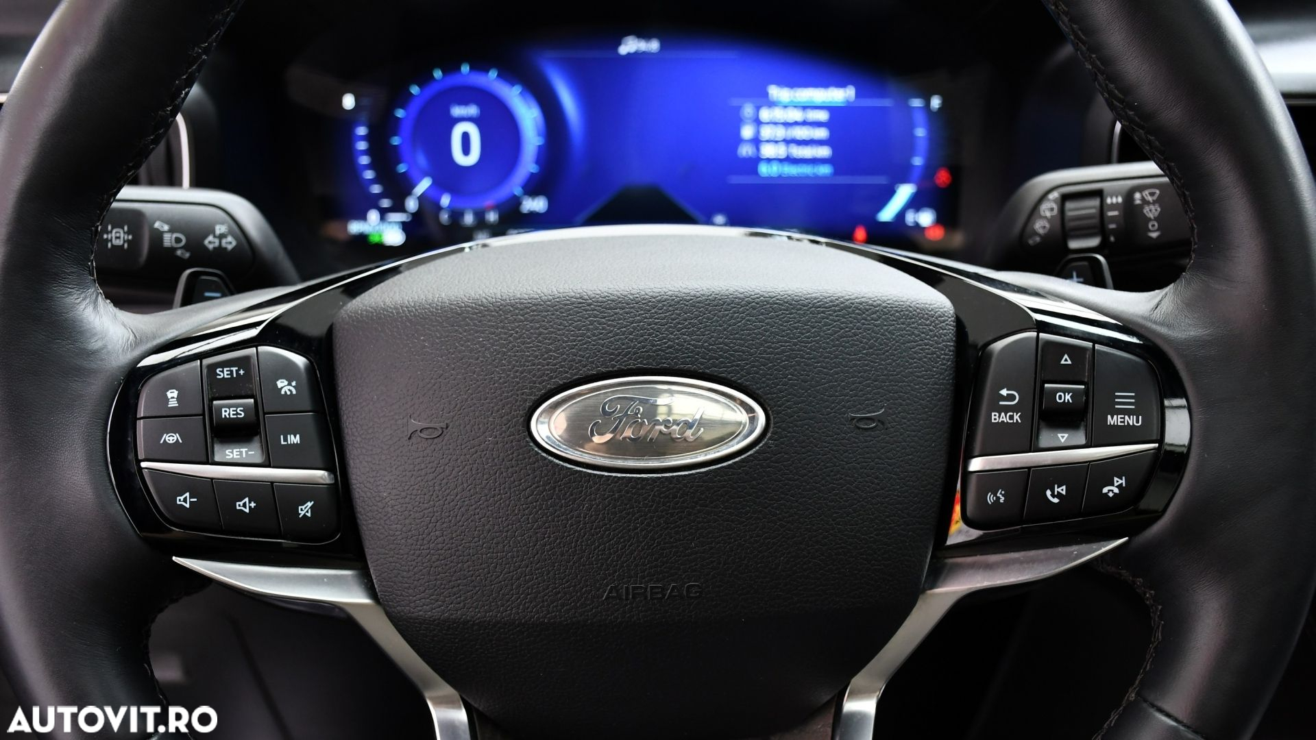 Ford Explorer 3.0 PHEV Platinum - 15