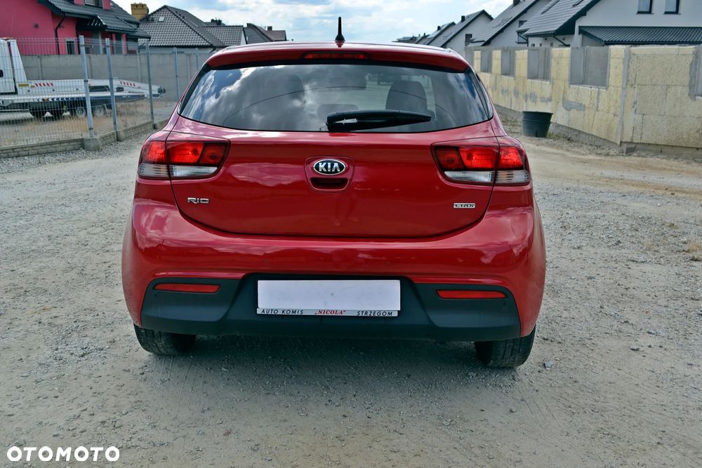 Kia Rio - 13