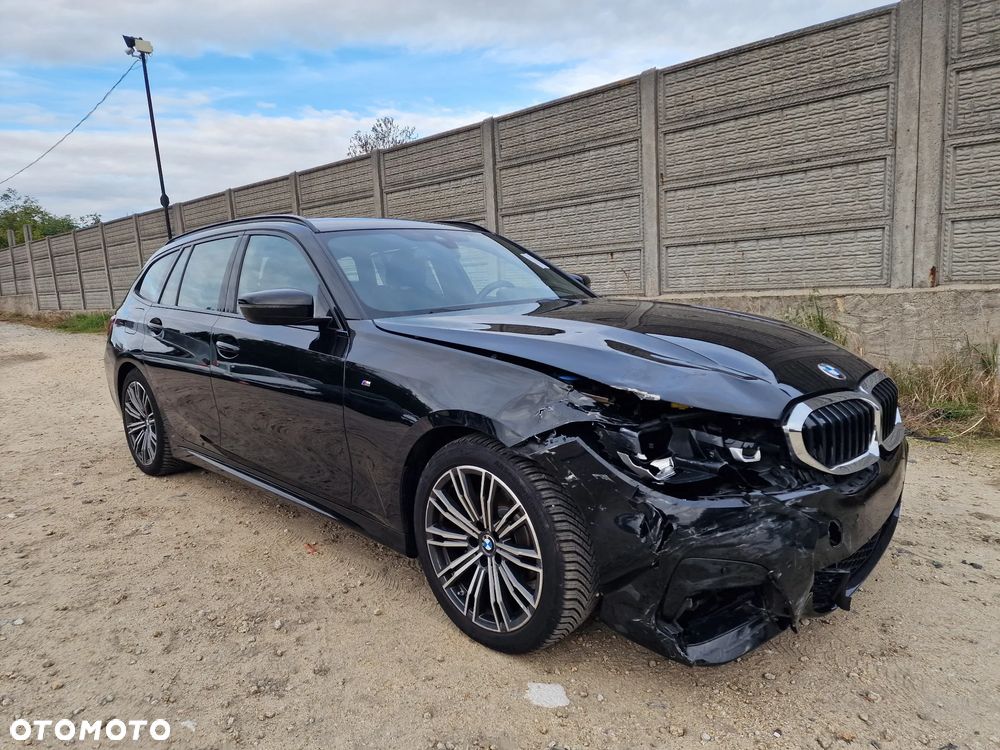 BMW Seria 3 318i M Sport - 39
