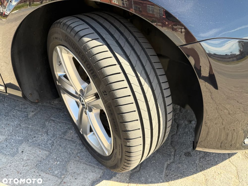 Volkswagen Passat 2.0 TDI Highline DSG - 28