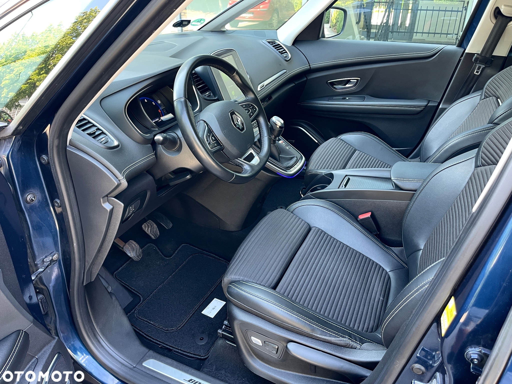 Renault Grand Scenic Gr 1.3 TCe FAP Intens - 24