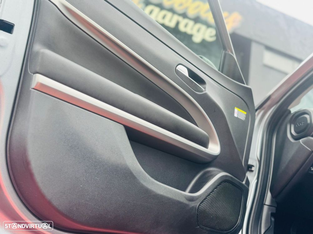 Jeep Avenger 1.2 GSE T3 Altitude - 24