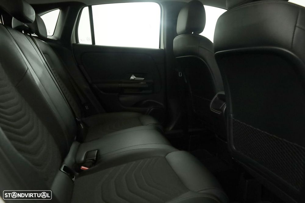 Mercedes-Benz gla-250 e - 23