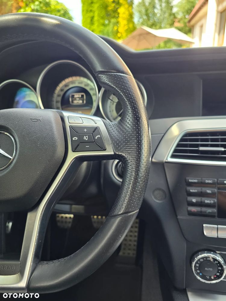 Mercedes-Benz Klasa C 180 BlueEFFICIENCY Avantgarde - 33