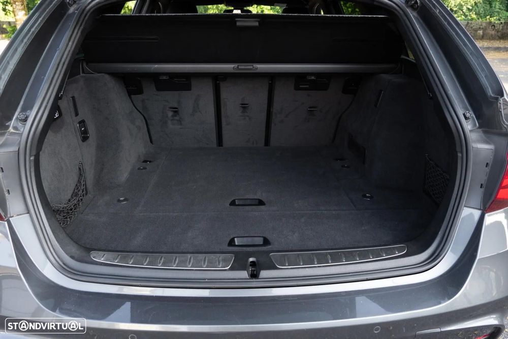 BMW 318 d Pack Desportivo M Auto - 57