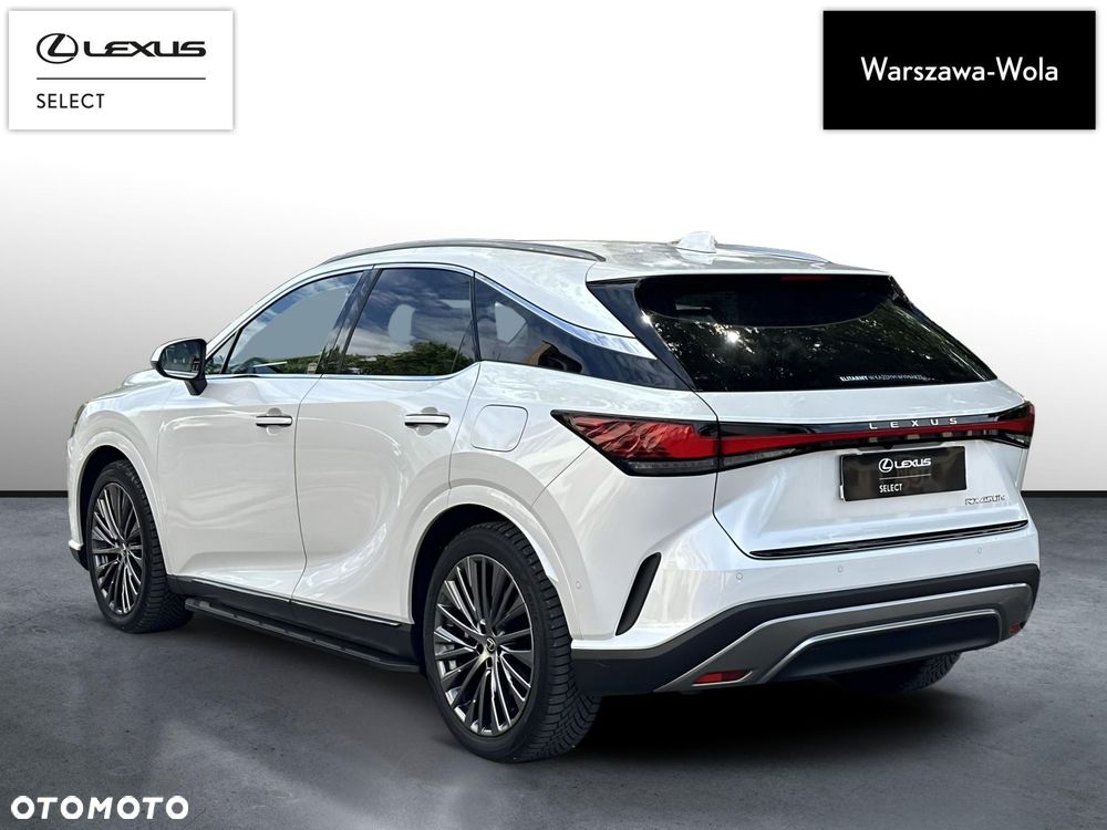 Lexus RX 450h+ Omotenashi - 5