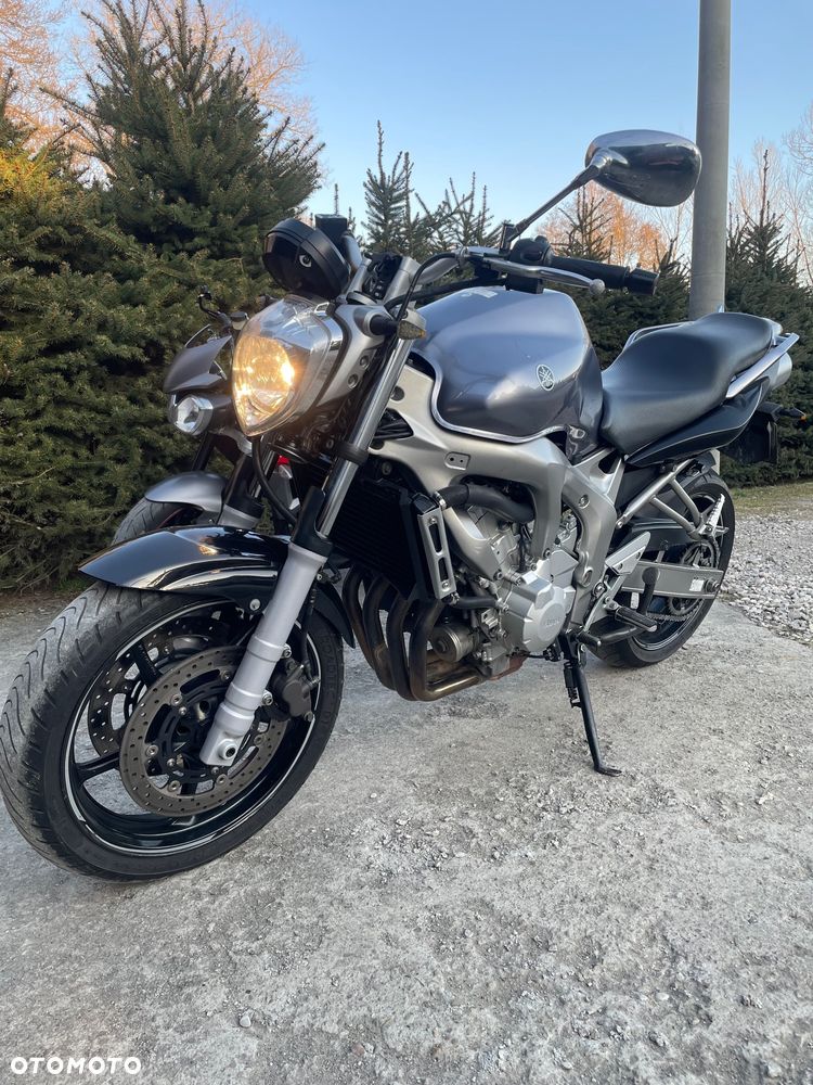 Yamaha FZ6 - 10