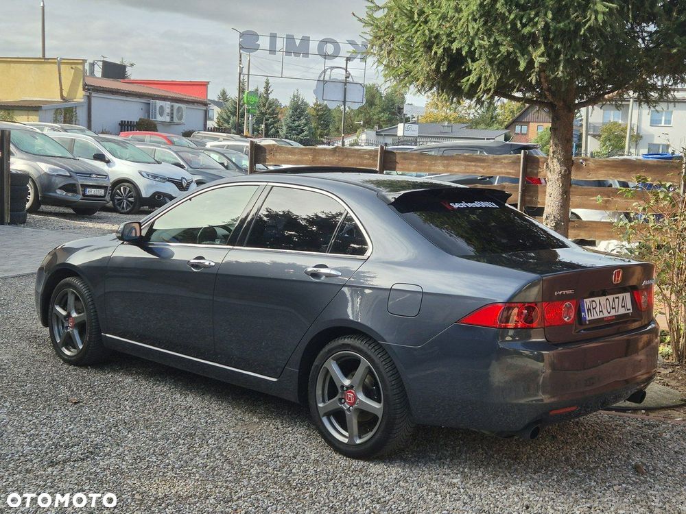 Honda Accord - 4