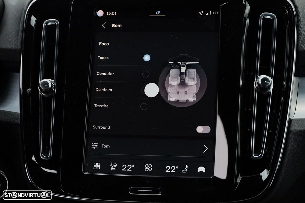 Volvo XC 40 2.0 B3 Black Edition - 17