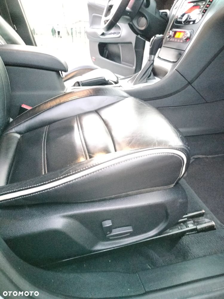 Ford Mondeo 2.0 TDCi Titanium X - 24