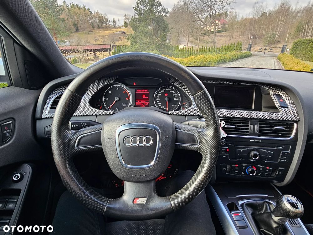 Audi A4 Avant 2.0 TDI - 5
