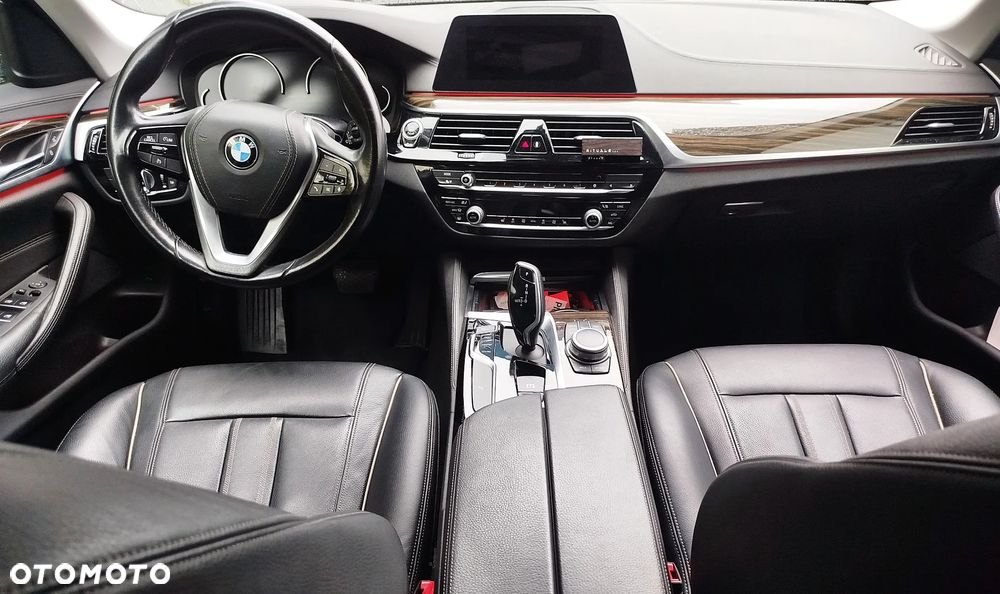BMW Seria 5 518d Luxury Line sport - 5