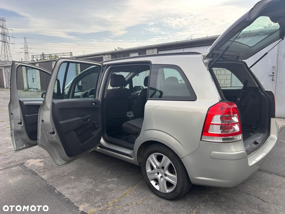 Opel Zafira - 8