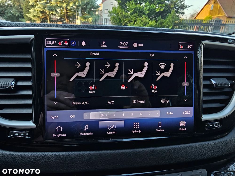 Chrysler Pacifica - 23