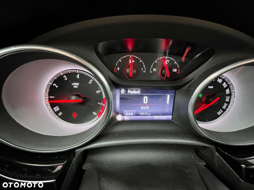 Opel Astra 1.4 T Dynamic S&S - 8