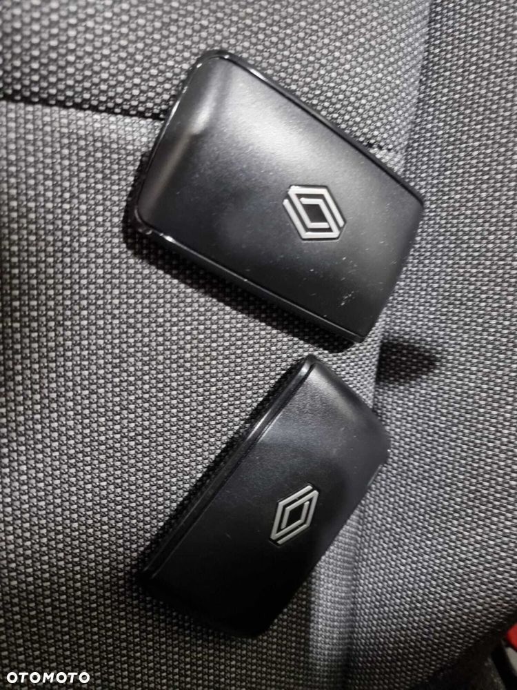 Renault Captur - 25