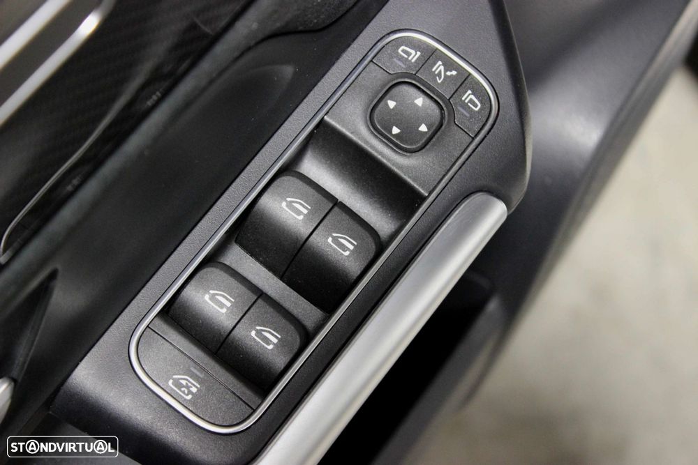 Mercedes-Benz GLA 180 d AMG Line - 15
