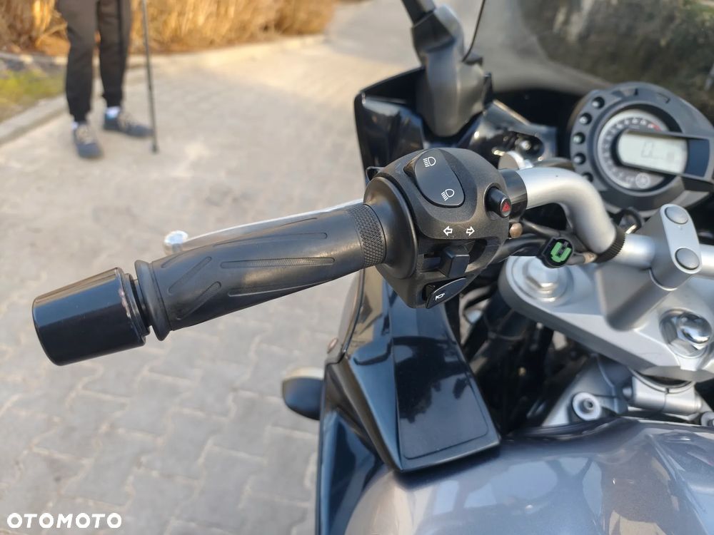 Yamaha FZ6 - 24