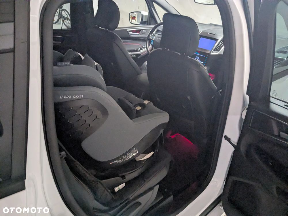 Ford S-Max 2.5 Duratec FHEV (7-Sitzer) ST-LINE - 12