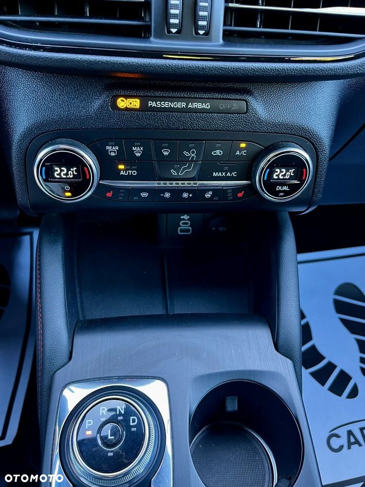 Ford Kuga 2.5 Duratec FHEV ST-LINE - 27