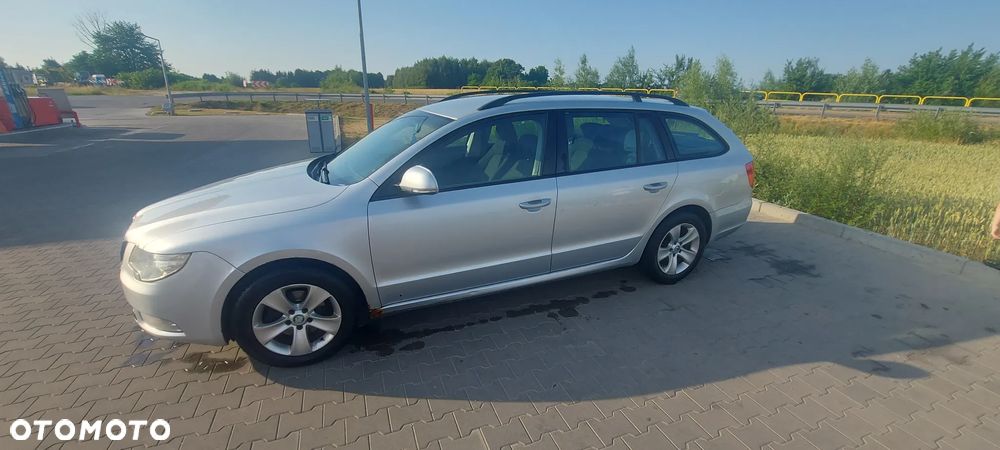 Skoda Superb 1.6 TDI Active - 1