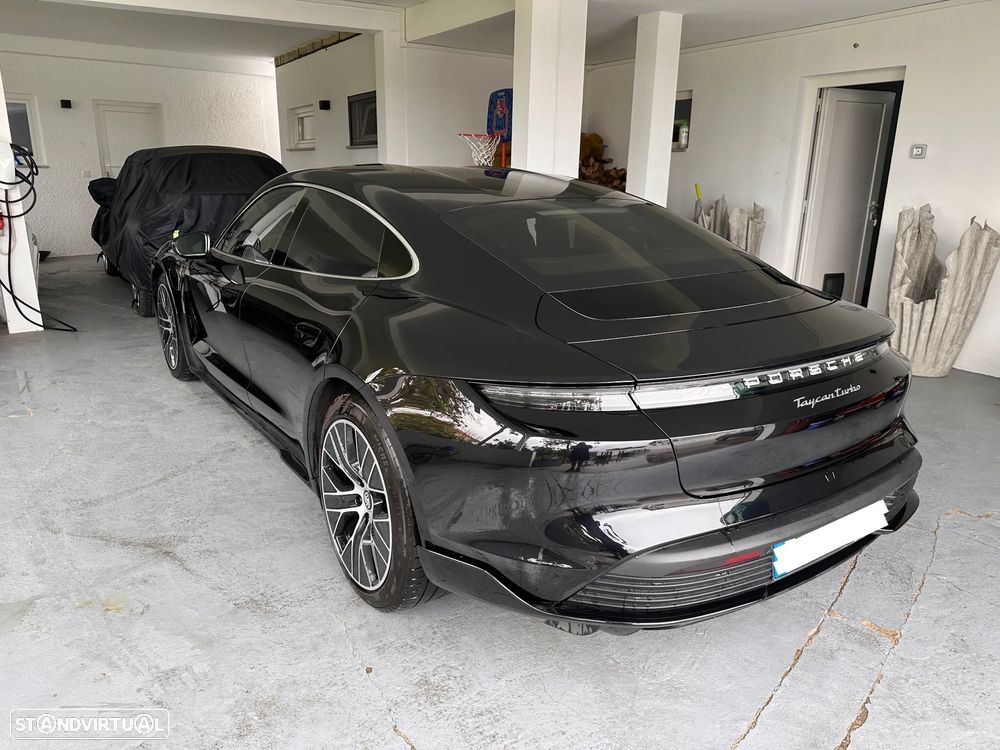 Porsche Taycan Turbo - 6