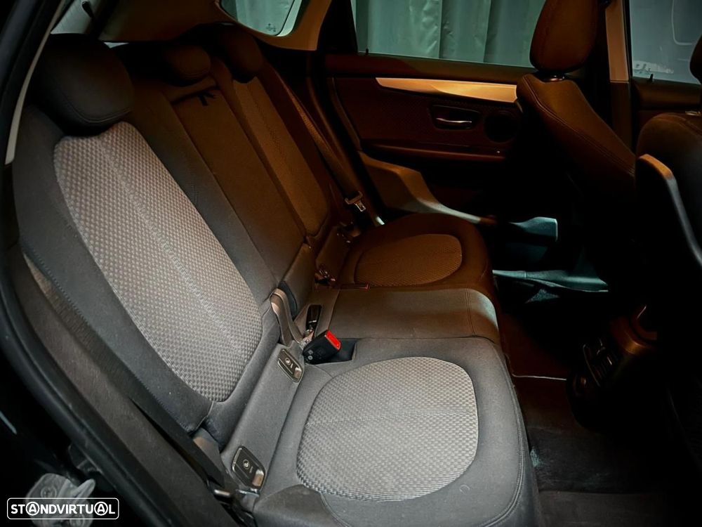 BMW 216 Active Tourer - 9