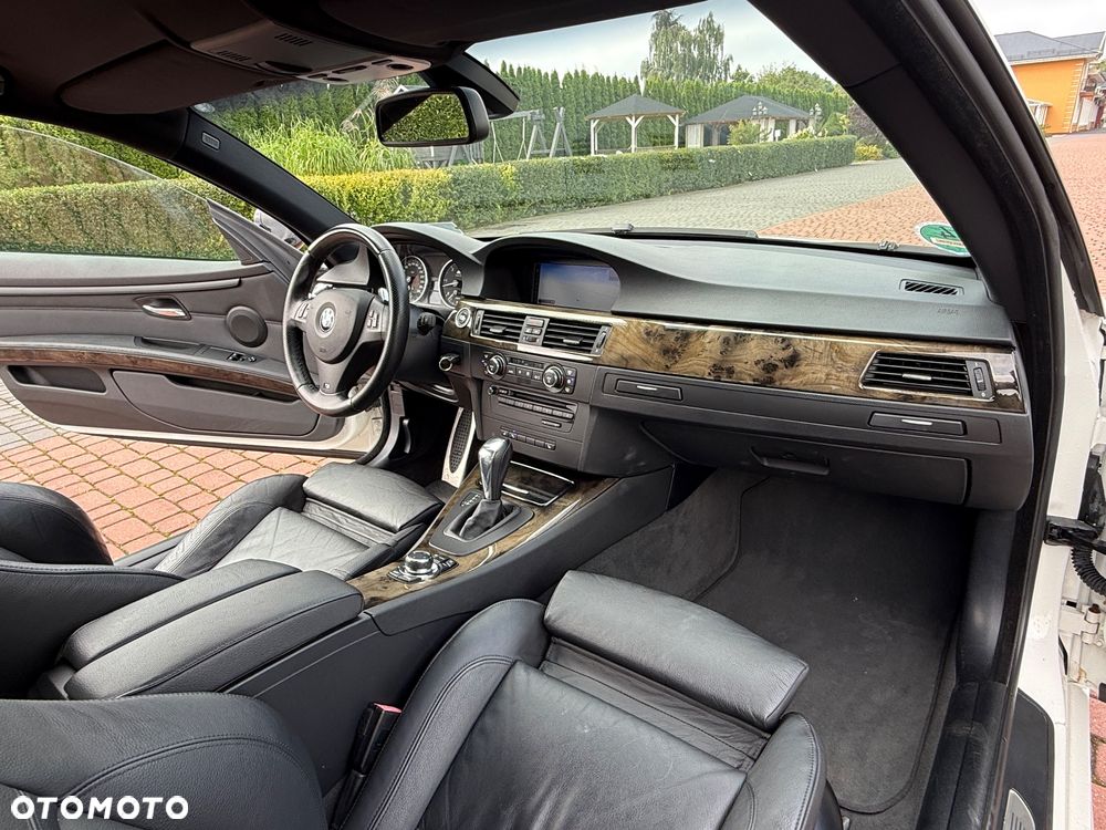 BMW Seria 3 330d Coupe M Sport Edition - 25