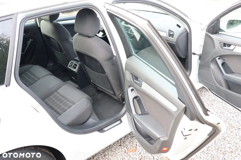Audi A4 Avant - 14