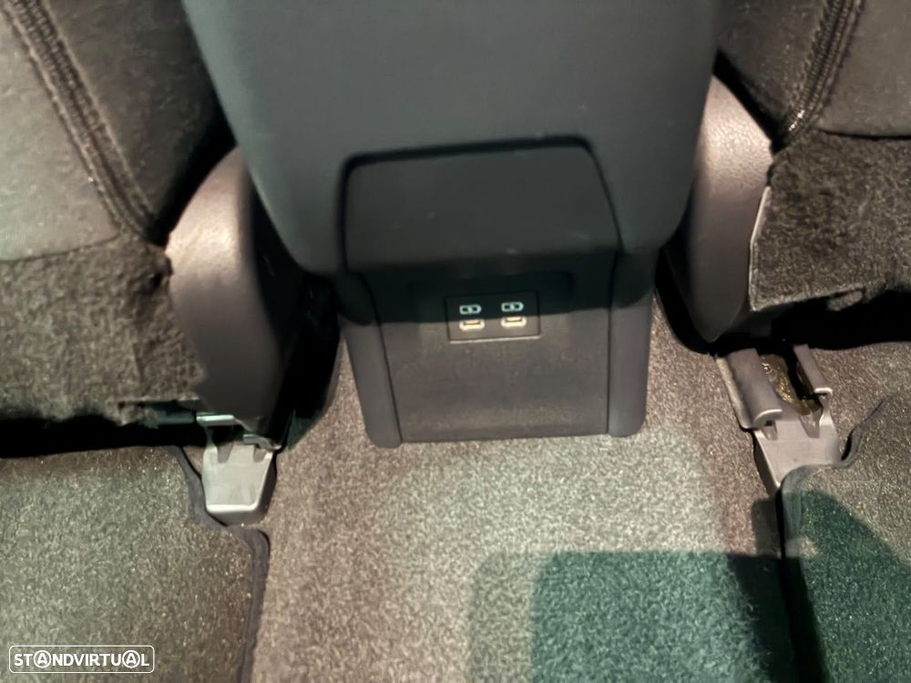 Toyota Prius - 35