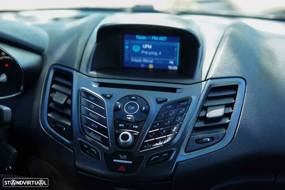 Ford Fiesta 1.5 TDCi Titanium ECOnetic - 42