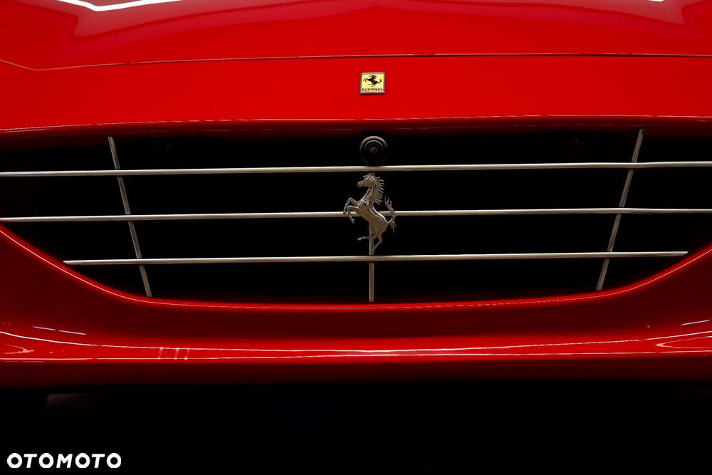 Ferrari California T - 13