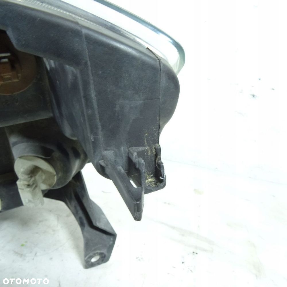 DACIA LODGY REFLEKTOR PRAWY 260102414R - 4