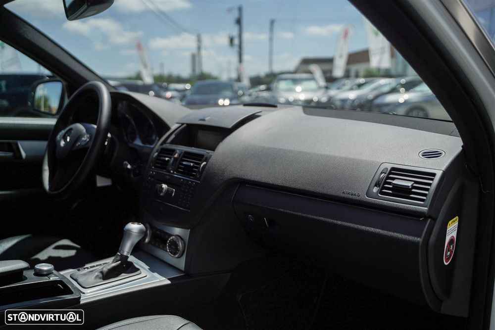 Mercedes-Benz C 320 - 31