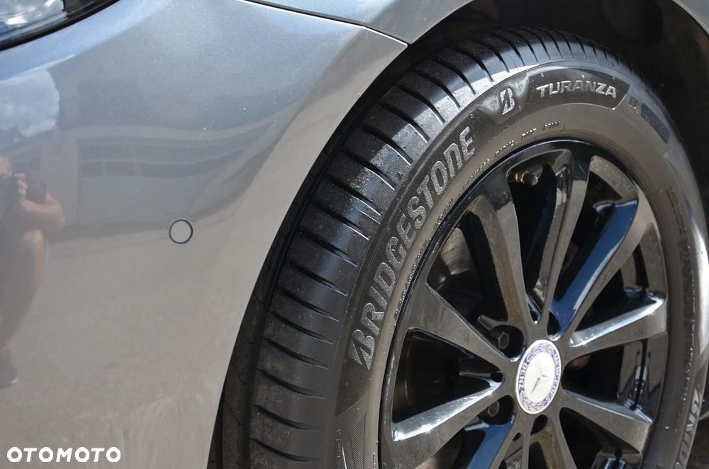 Mercedes-Benz Klasa E 220 d 9G-TRONIC - 31