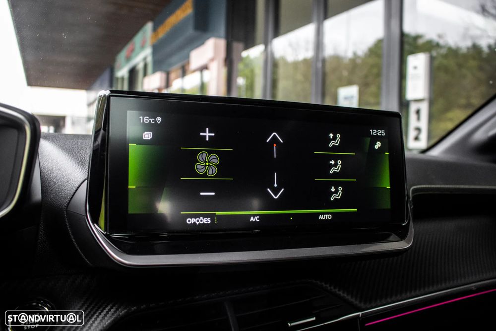 Peugeot 208 1.2 PureTech GT - 39