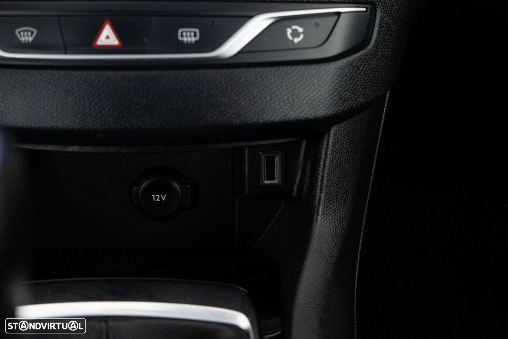 Peugeot 308 SW 1.5 BlueHDi Style - 24