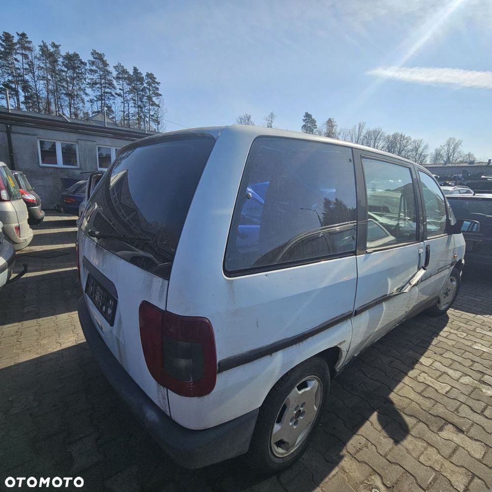 FIAT ULYSSE 2.0 JTD (kod lak: EWPA) pojazd na części: maska, zderzak, drzwi, szyby, lusterka, chłodnica ... - 11