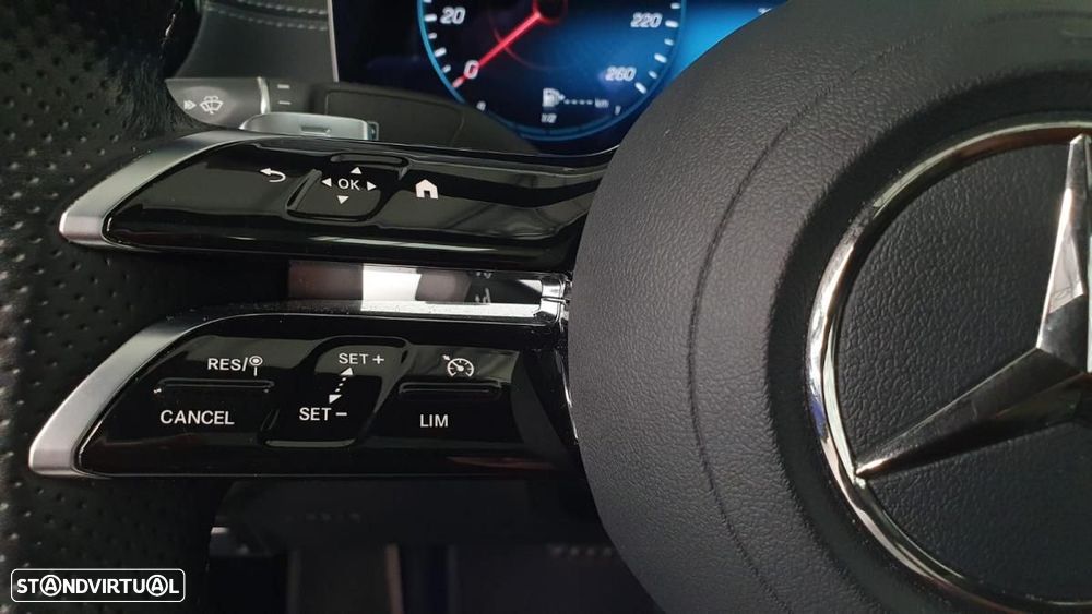 Mercedes-Benz E 300 de 9G-TRONIC AMG Line - 23