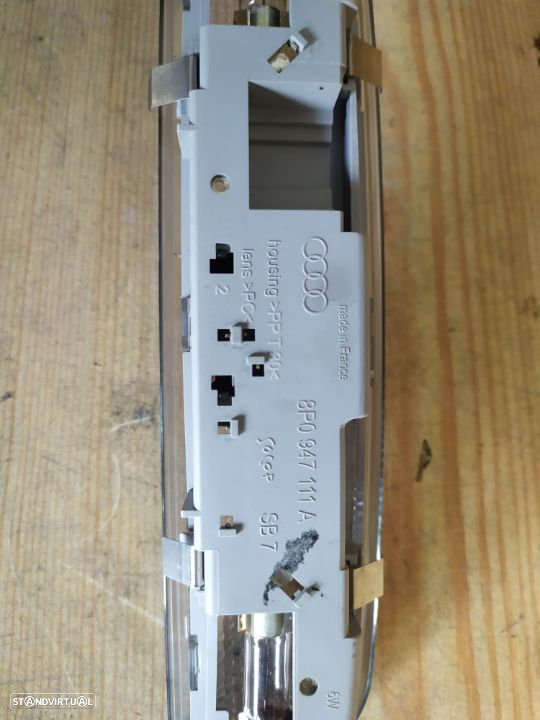 PLAFONIER / LUZ TECTO TRÁS AUDI A3 8P - 2