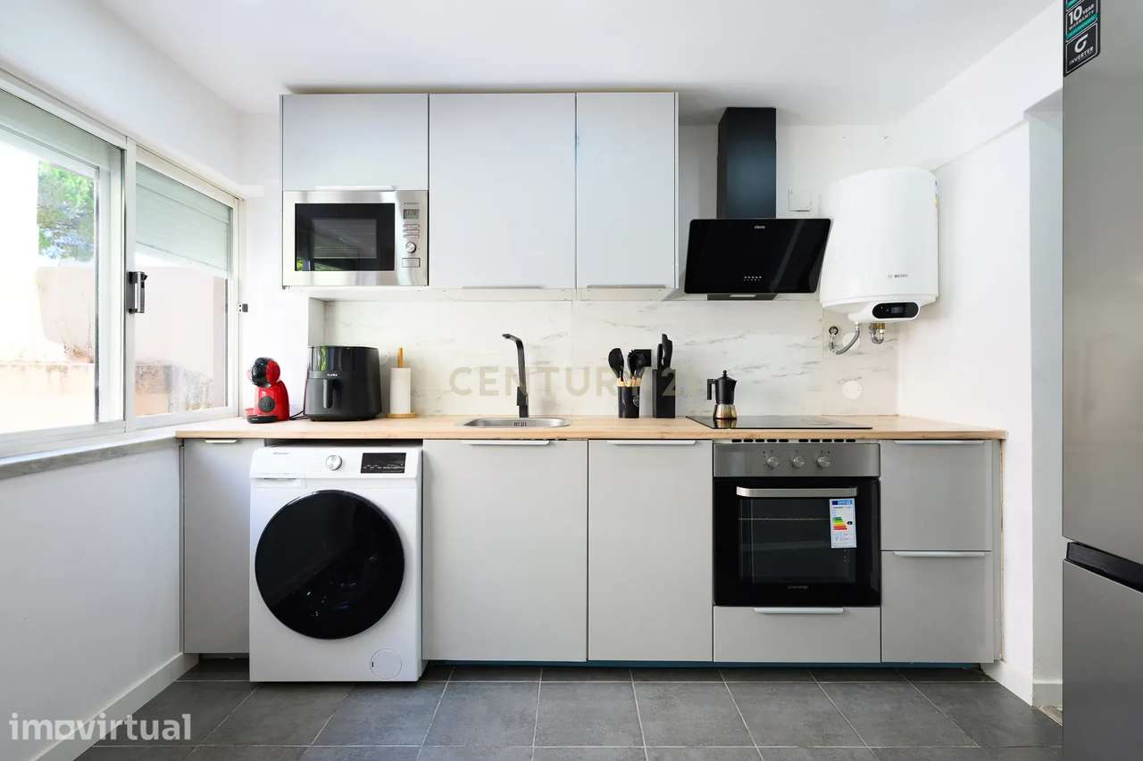 Apartamento T2 Remodelado | Charneca de Caparica - Grande imagem: 5/19