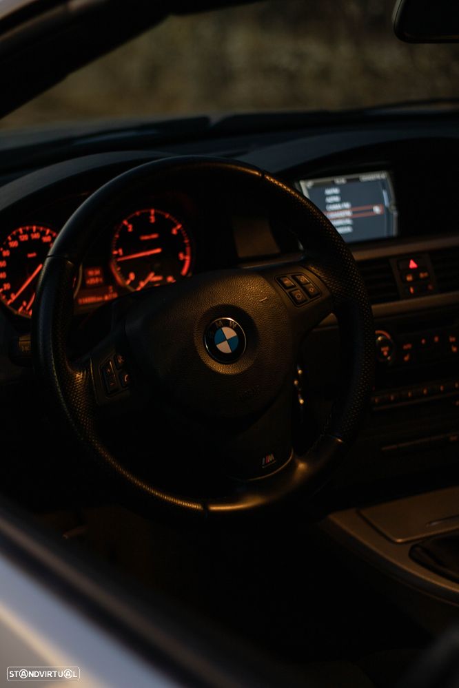 BMW 320 d M Sport Edition - 9
